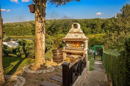 Барбекю из кирпича с казаном своими руками